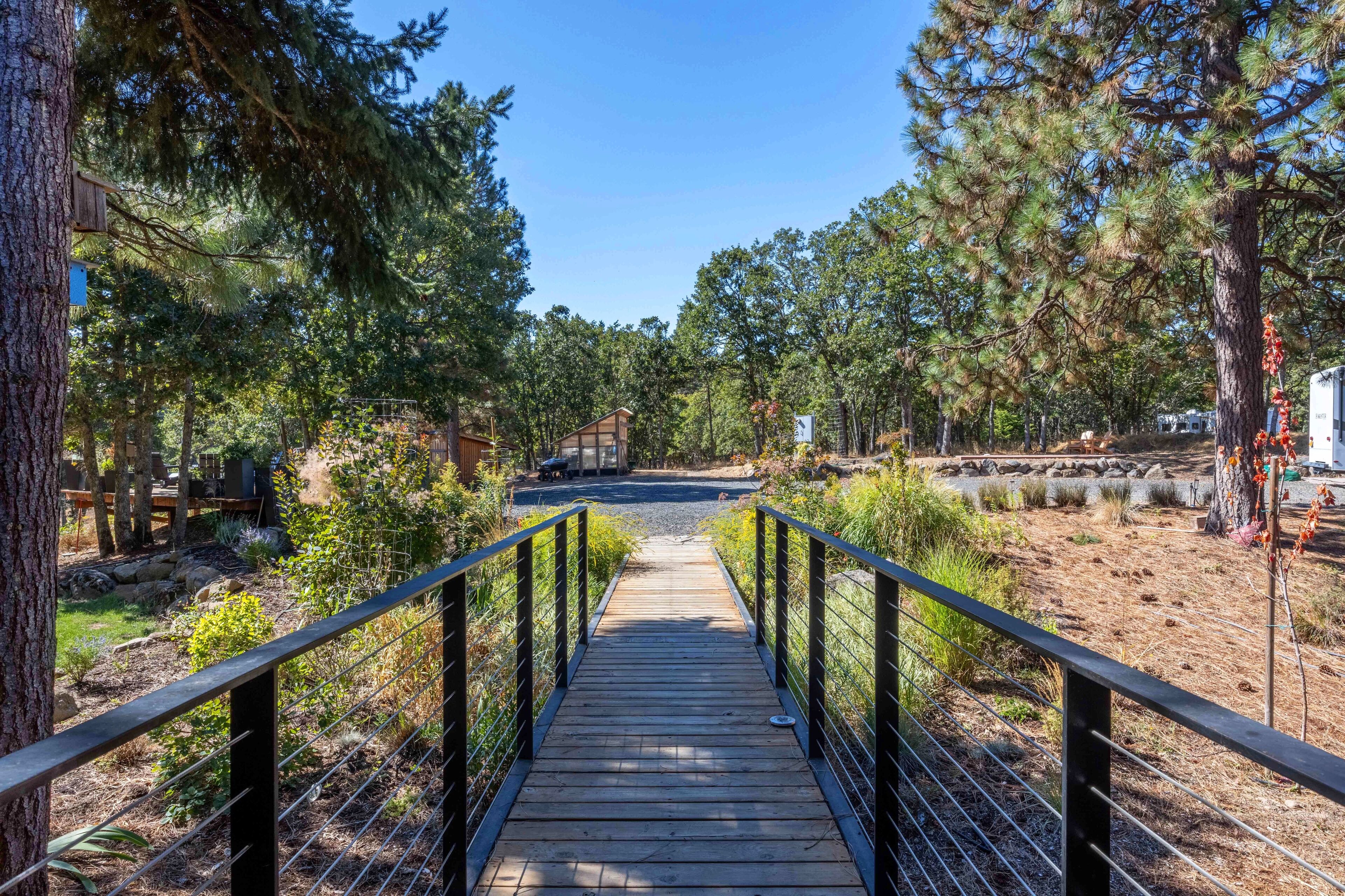 House, 2 Bedrooms | Property grounds