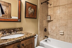 Appart'hôtel, 1 chambre | Salle de bain