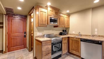 Condo, 1 Bedroom | Private kitchen | Fridge, coffee/tea maker, toaster