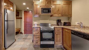 Condo, 1 Bedroom | Private kitchen | Fridge, coffee/tea maker, toaster