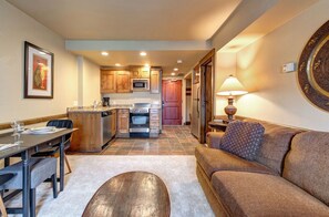 Condo, 1 chambre | Intérieur