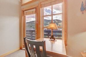 Condo, 3 Bedrooms | Interior