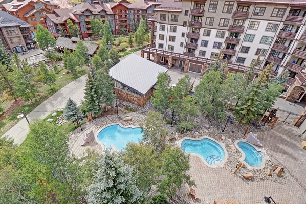 Condo, 3 Bedrooms | Pool - Pp605 Passage Point 3 Bedroom Condo (Copper Mountain)