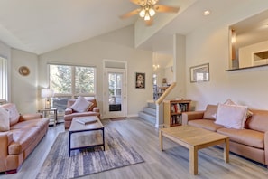 Townhome, 5 Bedrooms | Living area | Smart TV - Legends 11 5 Bedroom Townhouse (Copper Mountain)
