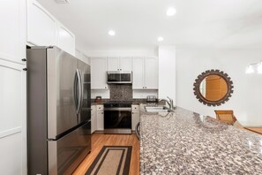 Condo, 2 Bedrooms | Private kitchen