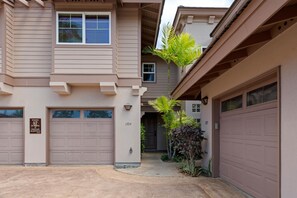 Condo, 2 Bedrooms | Exterior
