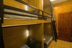 Unclassified image, 3 of 11, button - Voon Cottages@Pinjistation Private Pool 10pax (Ipoh)