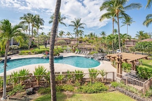 Pool - Big Island Waikoloa Colony Villas 2004 2 Bedroom Condo (Waikoloa)