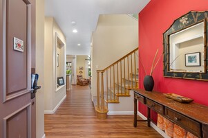 Condo, 2 Bedrooms | Interior