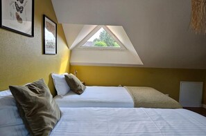 Basic Double Room | Free WiFi