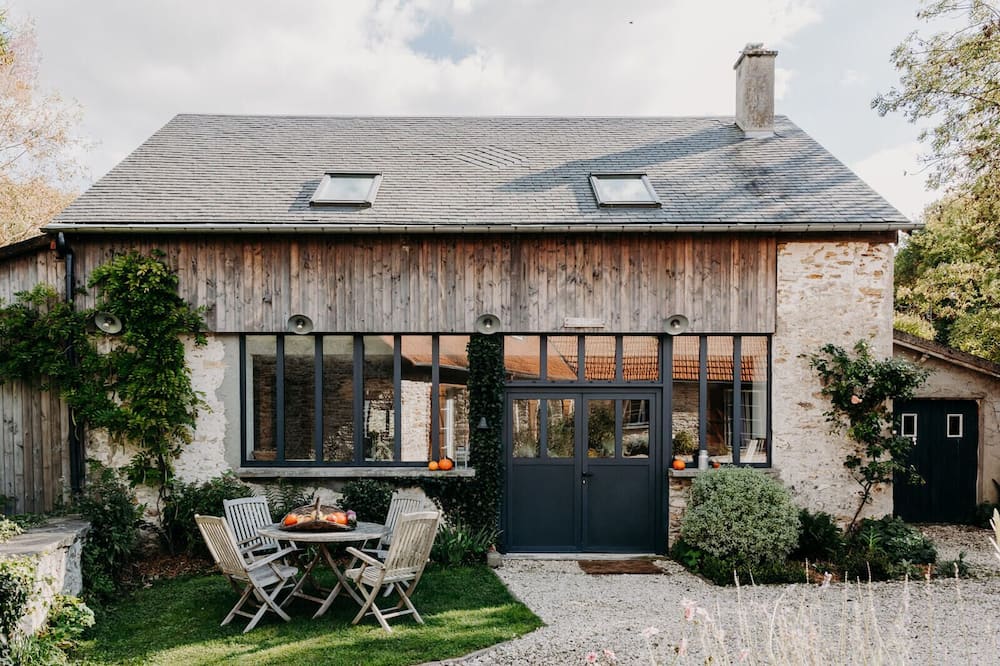 Domaine Des Pousses