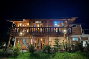 Exterior - Him Doi Villa (Bo Kluea)