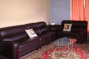 Room - Marakolliya Stay, 2BR Residential Holiday Bungalow (Hambantota)