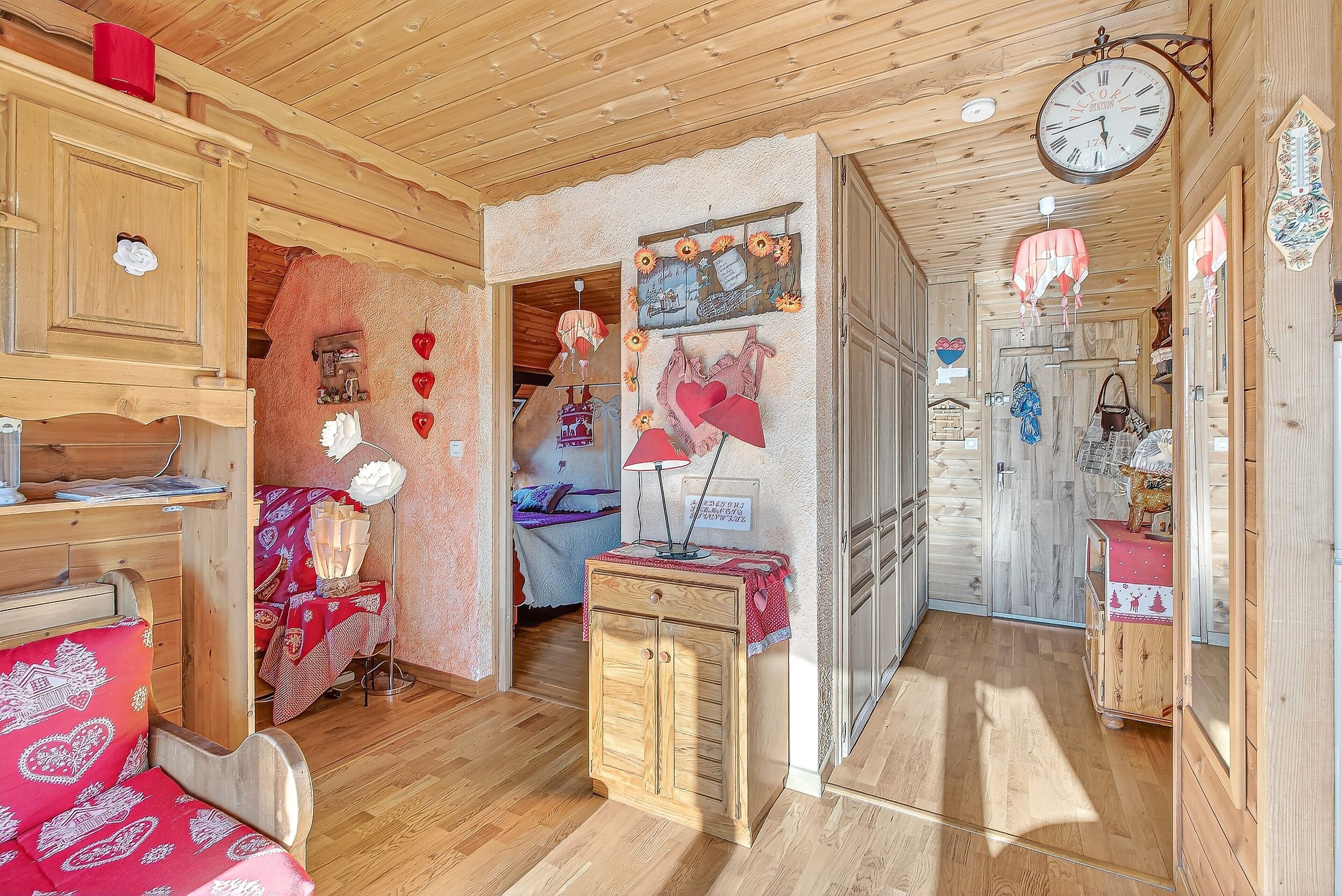 2 chambres, fer et planche à repasser