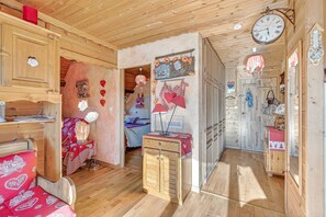 2 soveværelser, strygejern/strygebræt