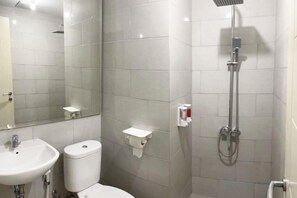 Unclassified image, 2 of 21, button - 2 BR ANDERSON 25floor above pakuwon mall the biggest shopping center (Wiyung)