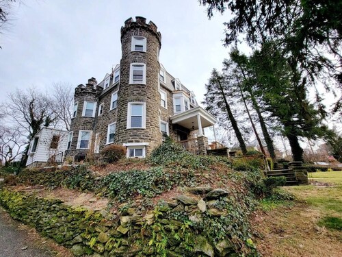 Stylish & Charming 2BR | Monthly Discount