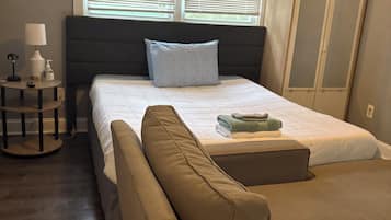 WiFi, bed sheets