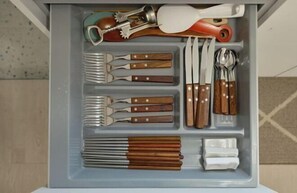 Room - Haru Stay/Queen Bed 3/Seoul Station. Hongdae. Gangnam 30 minutes/Subway Station 7 minutes (Seoul)