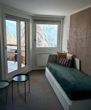 TV - Avoriaz - Bright apartment with stunning views of the valley (Morzine)