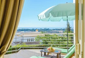 Cots/infant beds - BnB Homes Ocean View Apartment with Huge Sunny Terrace, 2 Swimming Pools & Tennis Court (Albufeira)