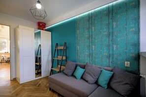 Apartment, Balcony | Iron/ironing board, free WiFi - RentPlanet - Apartament plac Nowy Targ (Wrocław)