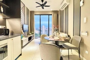 Room - Cozy2B2B Apt 5km to Mid Valley｜Wifi｜TVbox｜Inf Pool (Kuala Lumpur)