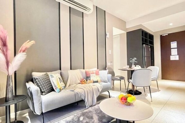 Room - Cozy2B2B Apt 5km to Mid Valley｜Wifi｜TVbox｜Inf Pool (Kuala Lumpur)