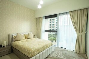 Room - MH – Act One Act Two – Down Town – 1BHK – REF504 (Dubai)