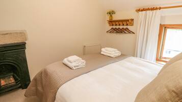 3 bedrooms, individually decorated, individually furnished, free WiFi