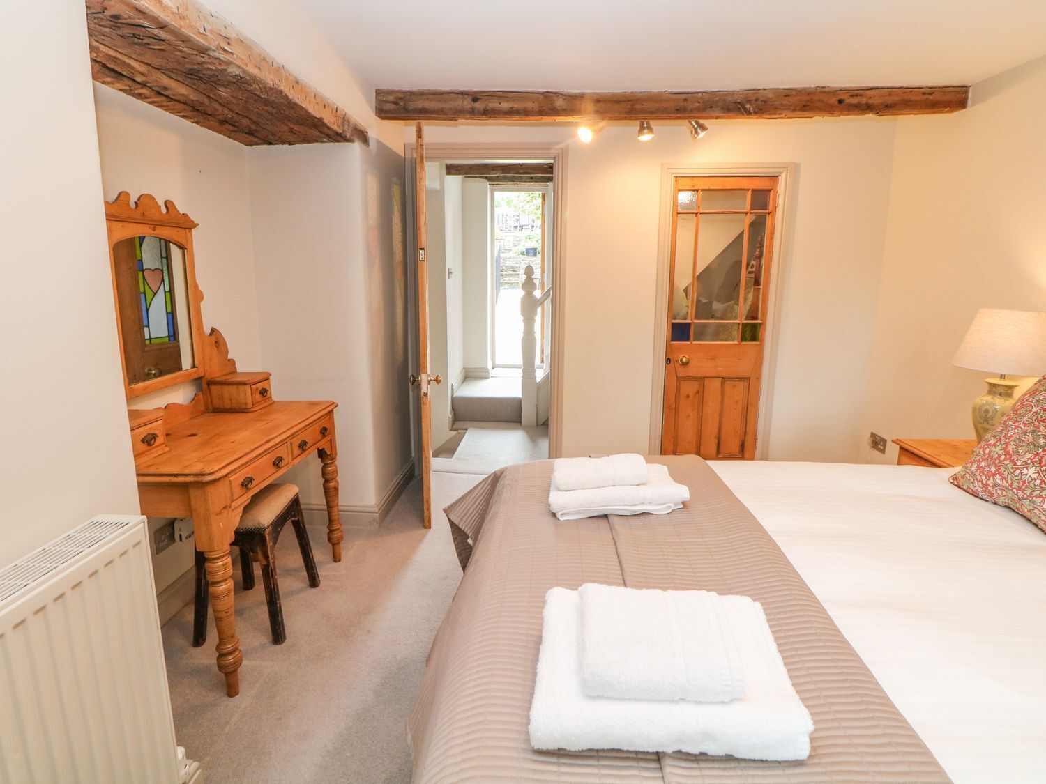 3 bedrooms, individually decorated, individually furnished, free WiFi