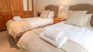 3 bedrooms, individually decorated, individually furnished, free WiFi