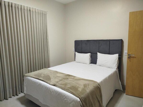 Desk, laptop workspace, free WiFi, wheelchair access