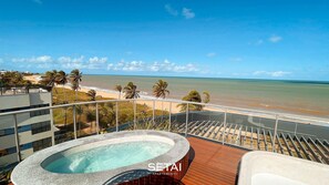 Outdoor spa tub - Setai Aquamaris - by Setai Apartaments (João Pessoa)