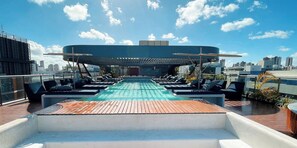 Imej tidak diklasifikasikan, 2 daripada 87, butang