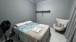 Villa | Iron/ironing board, free WiFi - Casa do Rosa  Conforto até 6 pessoas (São João da Boa Vista)