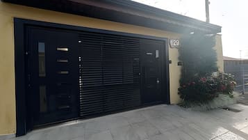 Vila | Detalhe da fachada