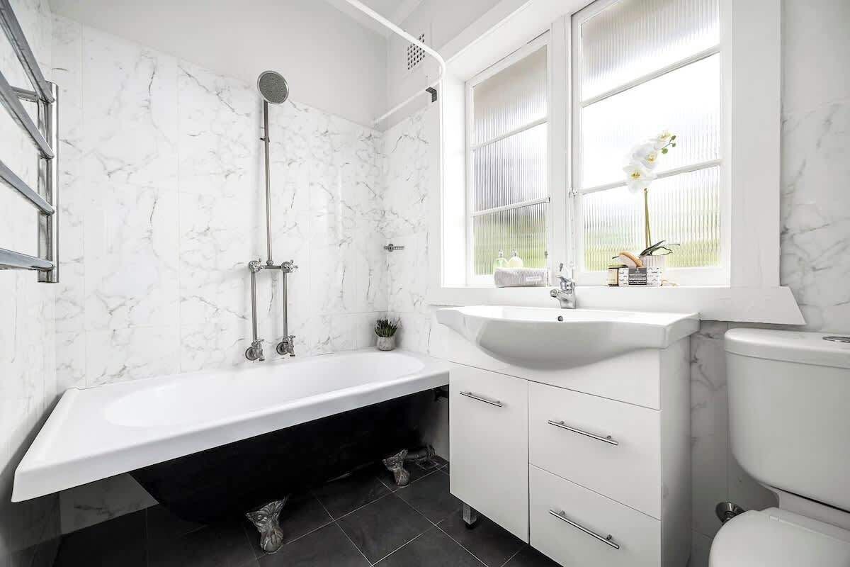 Ducha y secador de pelo