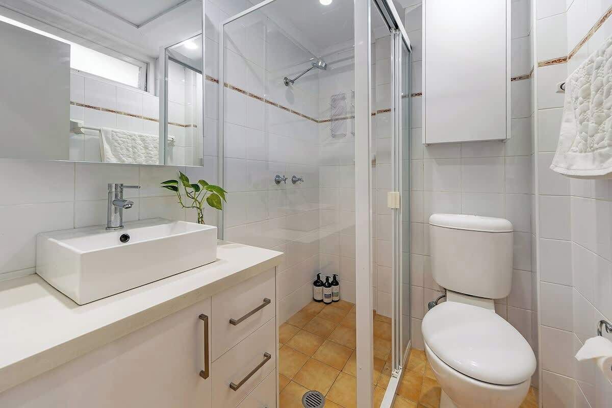 Een douche, een haardroger