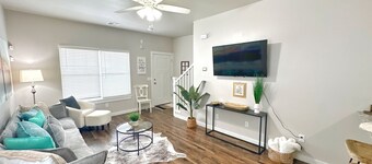 Serene townhome in charming Edmond