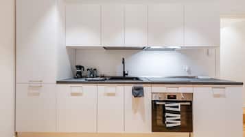 Kühlschrank, Ofen, Herdplatte, Geschirrspüler