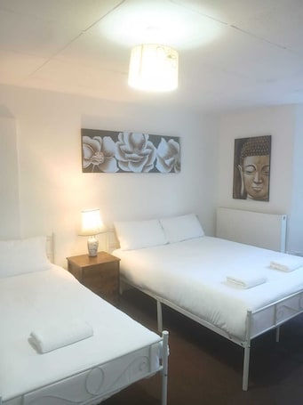 华丽开间套房, 花园景观 | 熨斗/熨板、免费 WiFi