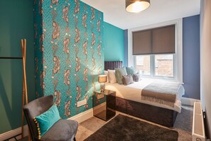 2 chambres, fer et planche à repasser, Wi-Fi, draps fournis