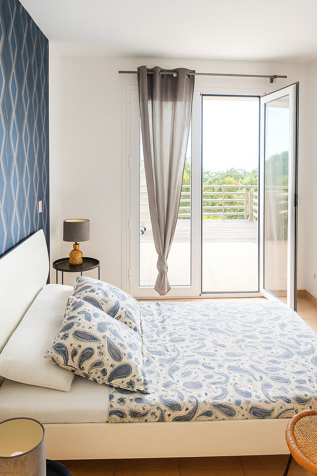 2 makuuhuonetta, silitysrauta/-lauta, Wi-Fi, vuodevaatteet