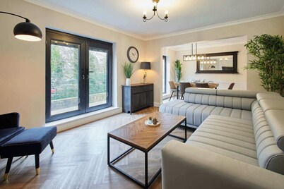 Great Ayton Townhouse Retreat-Sleeps 6-3Bed-2Bath