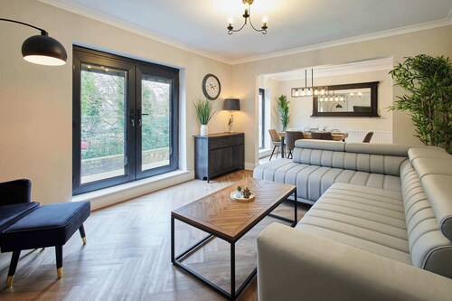 Great Ayton Townhouse Retreat-Sleeps 6-3Bed-2Bath