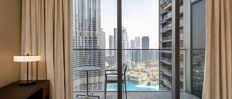 3 chambres, coffres-forts dans les chambres, fer et planche à repasser