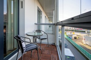 Studio, Balcony | Balcony