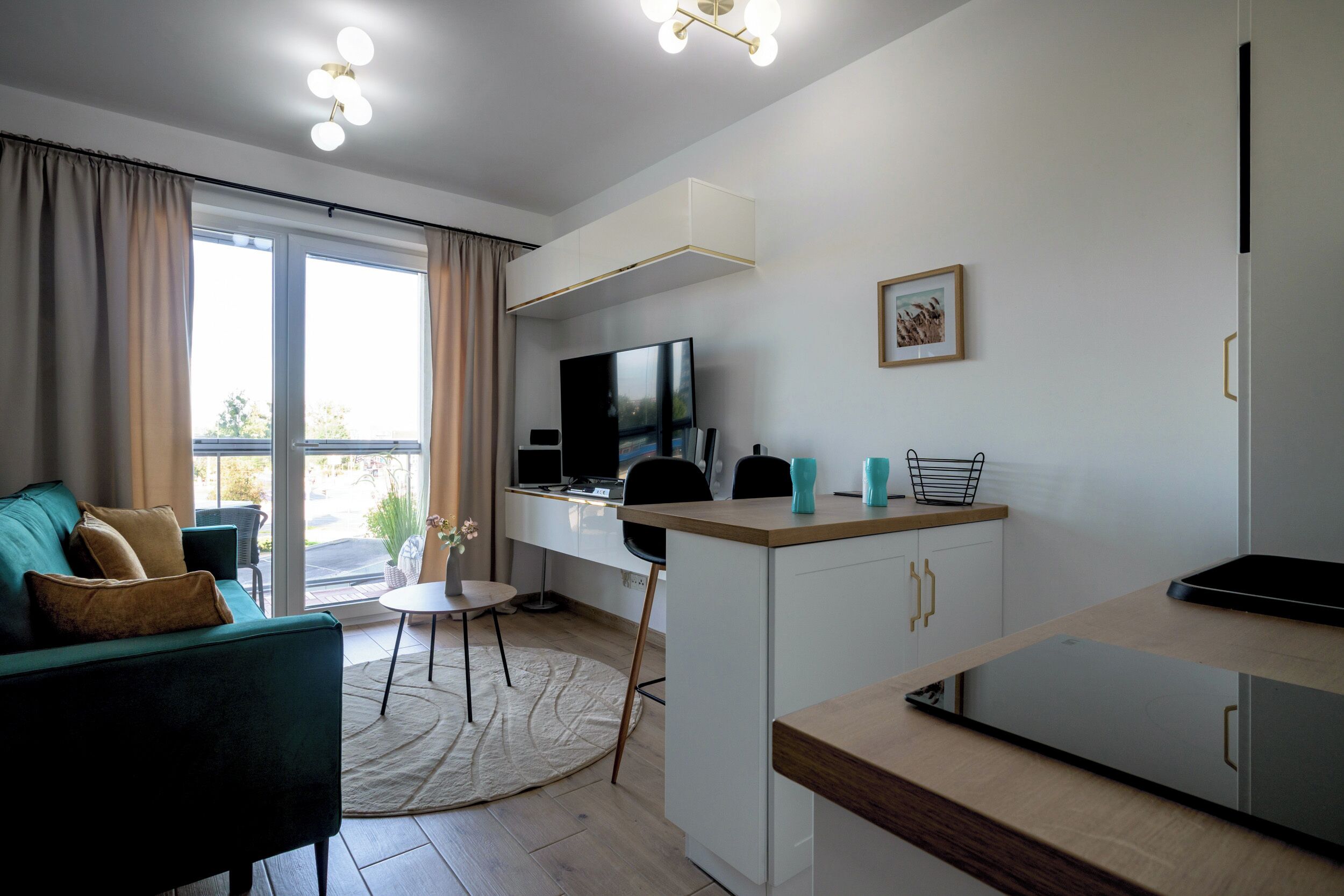 Studio, Balcony | Living area