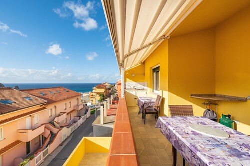 Holiday Home 'Sole E Mare Buggerru - Appartamento' with Sea View, Private Terrace and Air Conditioning